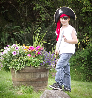 Day camper in a pirate costume